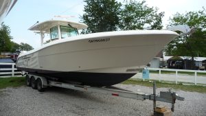 2017 HYDRA-SPORTS 34CC Centre Console