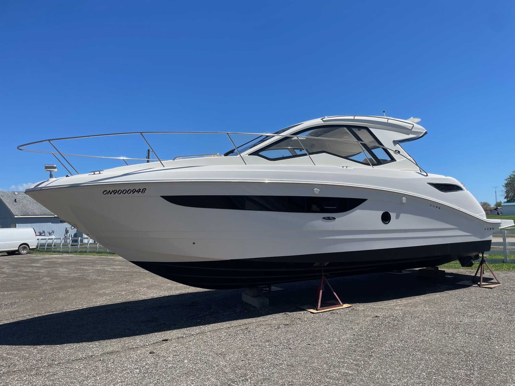 2018 Sea Ray 350 Coupe